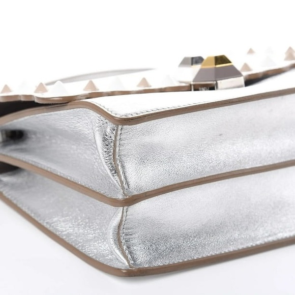FENDI Kan I Silver Metallic Bag 🪩 - Picture 4 of 5